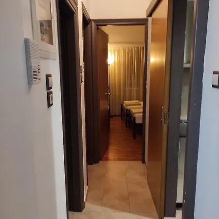 Cosy Apartment On Dragon Street Athens Exterior photo