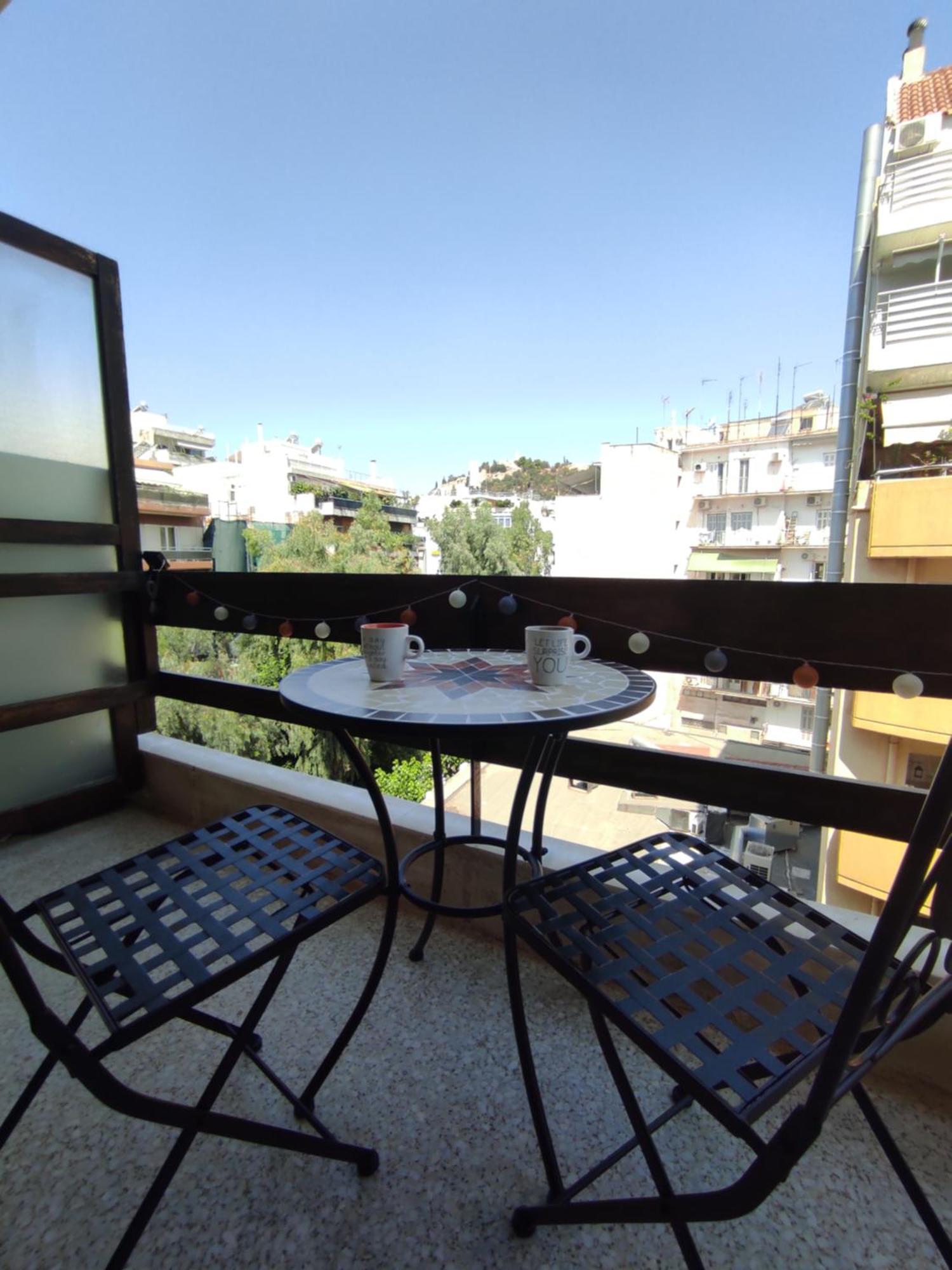 Apartment Cosy On Dragon Street Athens