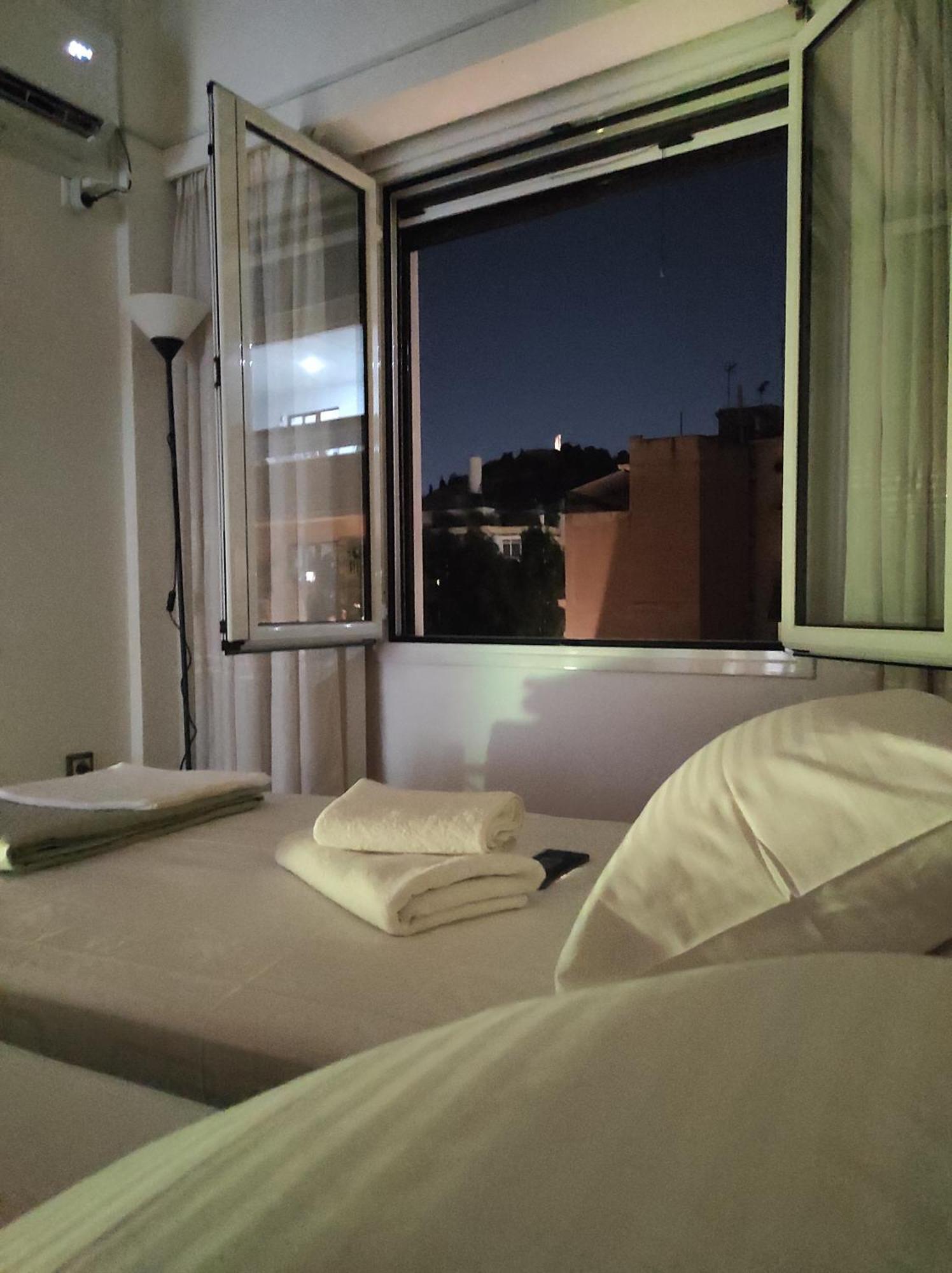 Apartment Cosy On Dragon Street Athens